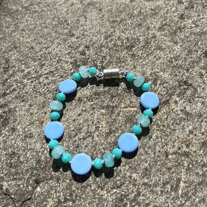 Periwinkle circle bracelet